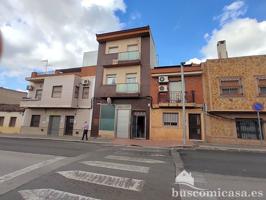 Vivienda para actualizar, con local en planta baja, Linares. photo 0