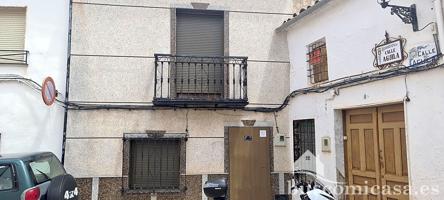 Amplia vivienda en calle Altozano de Santisteban del Puerto (Jaén). photo 0