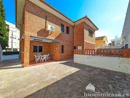 Impresionante casa con Piscina en Linares. photo 0