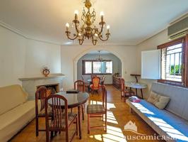 Impresionante casa con Piscina en Linares. photo 0