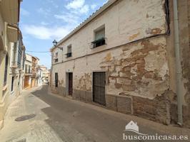 Gran casa para reformar en Calle Ayala. photo 0