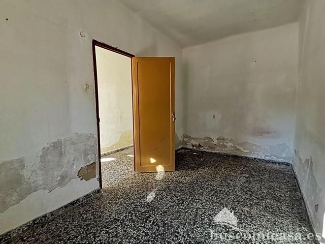 Vivienda de planta baja a reformar, con azotea y patio photo 0