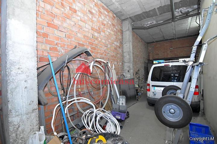 Local en venta en Linares de 75 m2 photo 0