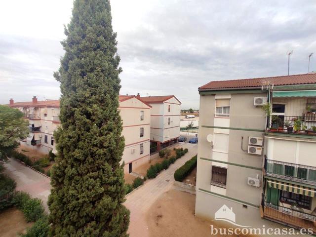 Piso en venta en Linares de 74 m2 photo 0