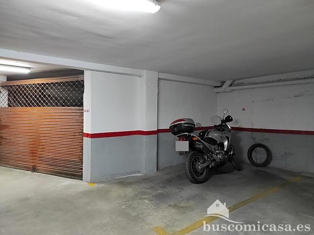 Plaza de garaje para coche pequeño o moto. photo 0