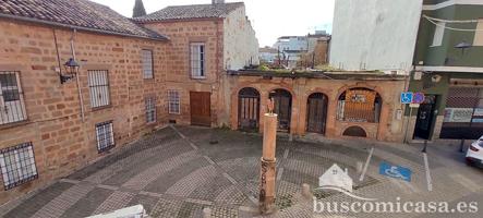 Impresionante casa con amplio garaje en el corazón de Linares photo 0