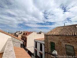Vivienda con terraza. Haz tu oferta! photo 0