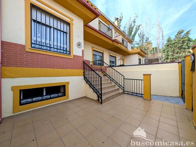 Fantástica casa en calle Orujo. photo 0