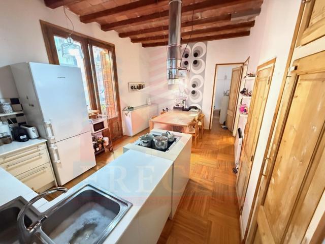 Piso En venta en Barcelona photo 0