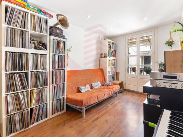 Piso En venta en El Raval, Barcelona photo 0