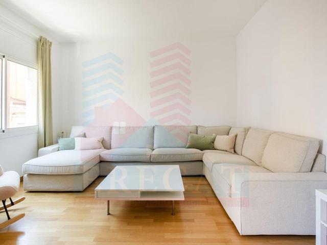 Piso En venta en Barcelona photo 0