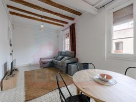 Piso En venta en Barcelona photo 0