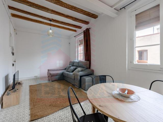 Piso En venta en Barcelona photo 0