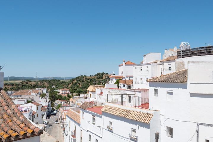 Casa para reformar en casco antiguo de Alcalá de los Gazules photo 0
