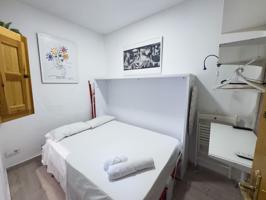 Piso En venta en Embajadores, Madrid photo 0