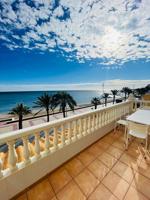 PRECIOSO PISO EN PRIMEA LÍNEA DE LA PLAYA DEL CAMPELLO. photo 0