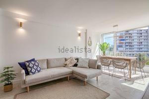 Bonita vivienda reformada a estrenar en urbanización, zona Playa San Juan. photo 0