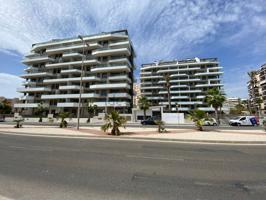 PRECIOSO PISO SIN MUEBLES EN PLAYA SAN JUAN photo 0