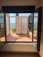 Vivienda en primera línea de playa. photo 0