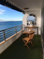 Vivienda con estupendas vistas al mar, primera línea de playa. photo 0