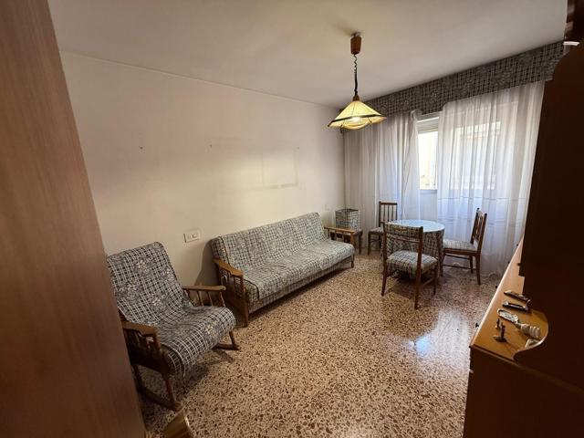 Oportunidad de vivienda para reformar en la zona de Benalúa. photo 0