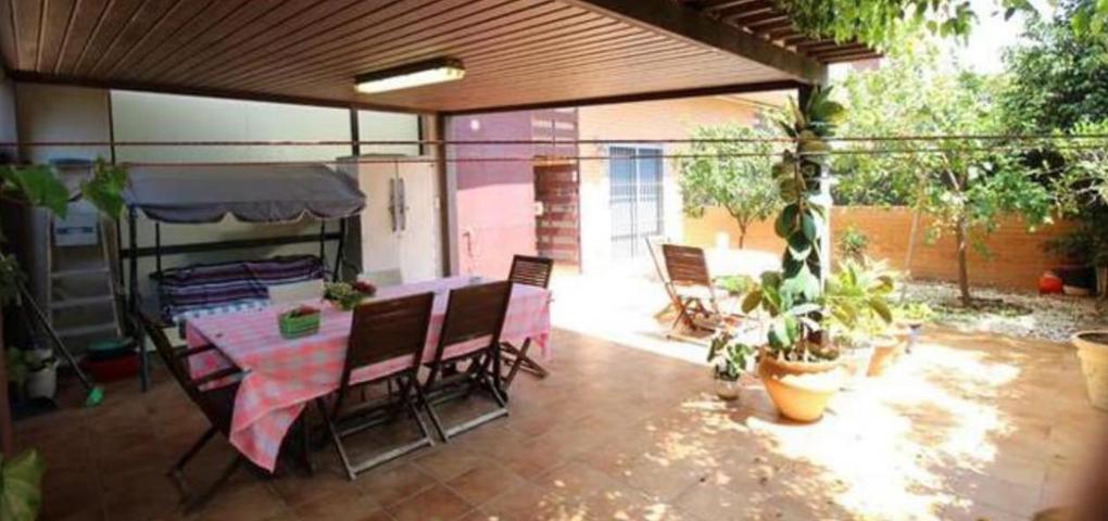 Venta de piso en urbanización Pau 1. photo 0