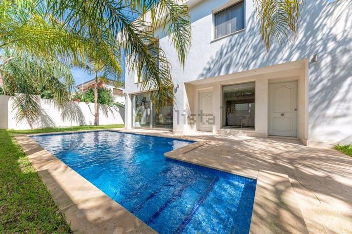 Chalet independiente de lujo en la exclusiva zona del Cabo de las Huertas. photo 0