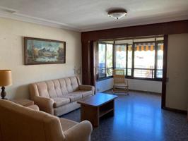 Amplia vivienda en la zona de San Blas. photo 0