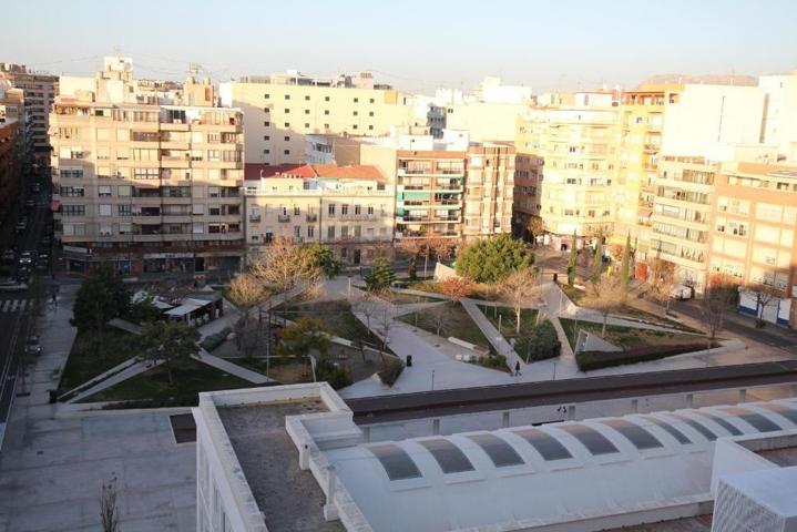 Amplia vivienda con vistas a la Plaza Séneca. photo 0