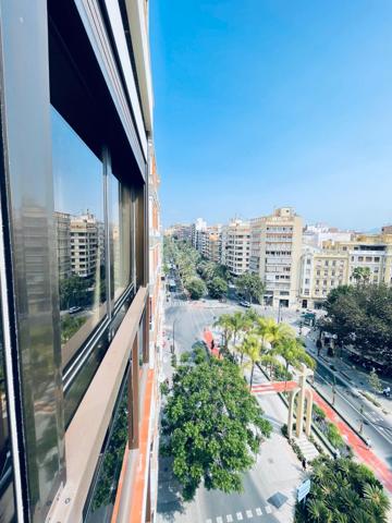 Fantástica vivienda en la Avenida Doctor Gadea, en la exclusiva zona de Ensanche-Diputación. photo 0