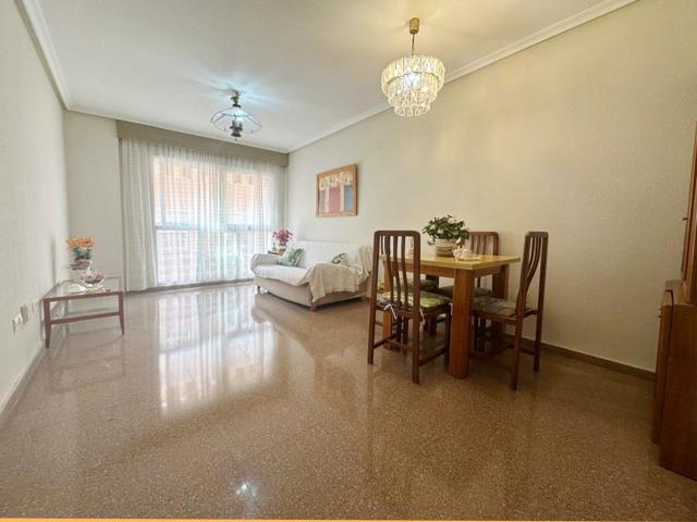 Estupendo piso en venta. photo 0