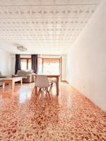 Oportunidad! Amplia vivienda en la zona de Los Ángeles. photo 0