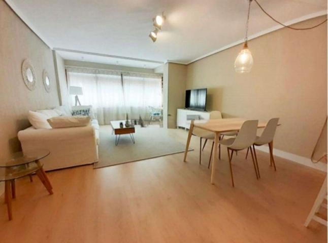 Bonita vivienda en la zona del Centro de Alicante. photo 0