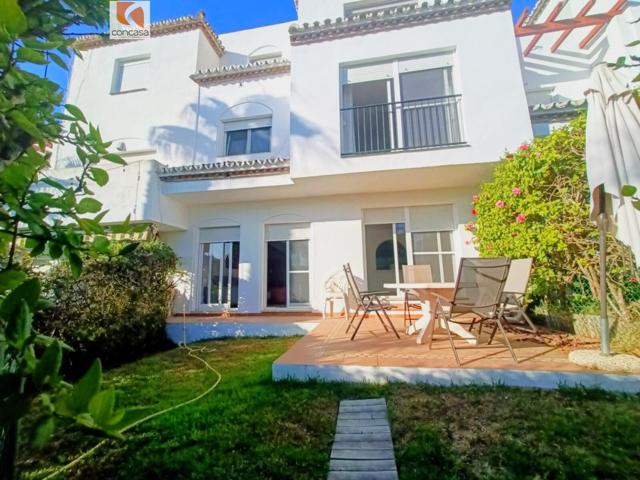 EN VENTA CHALET ADOSADO EN LAS LOMAS ESTEPONA photo 0