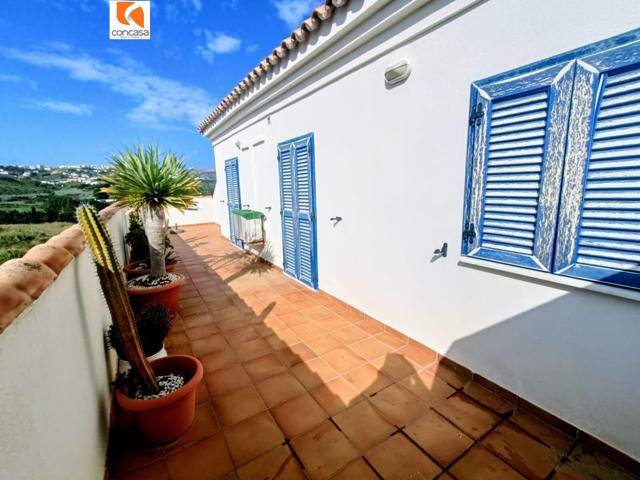 EN VENTA ÁTICO EN PRIMERA LÍNEA DE PLAYA EN SABINILLAS photo 0