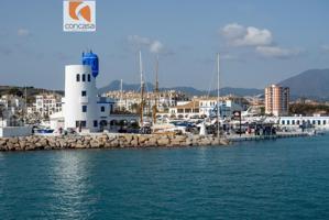 Apartamento en venta en el Puerto de la Duquesa photo 0