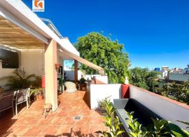Casa con terraza y garaje en Cancelada photo 0