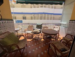 Apartamento en venta céntrico y con terraza, en Estepona photo 0