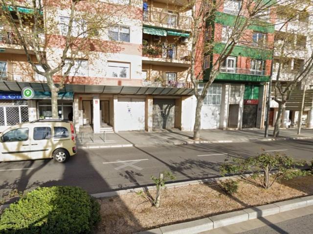 Local En venta en Reus photo 0