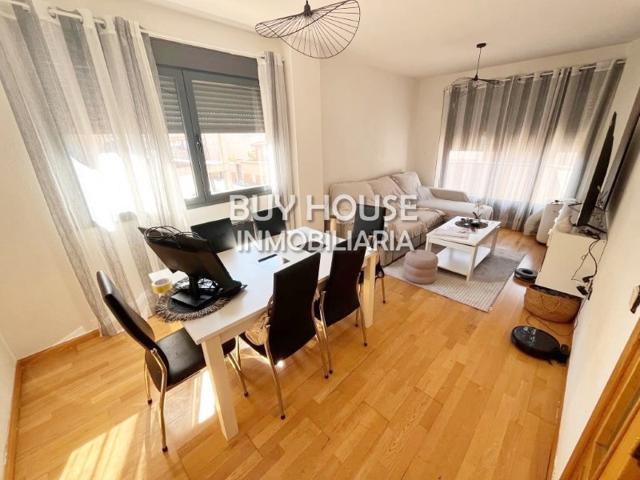 Piso En venta en Recas photo 0
