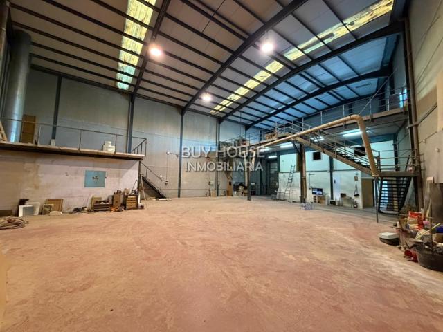 Industrial En venta en Illescas photo 0