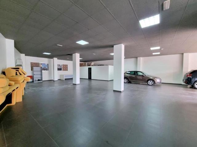 Local comercial para alquilar en Puerto Alcudia photo 0