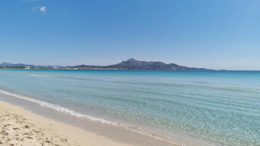 Villa pareada en Playa de Muro photo 0