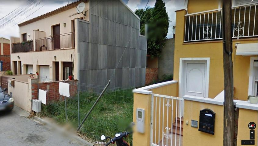 PUIGMAL Casa a construir a su gusto en terreno de 91 m2 photo 0