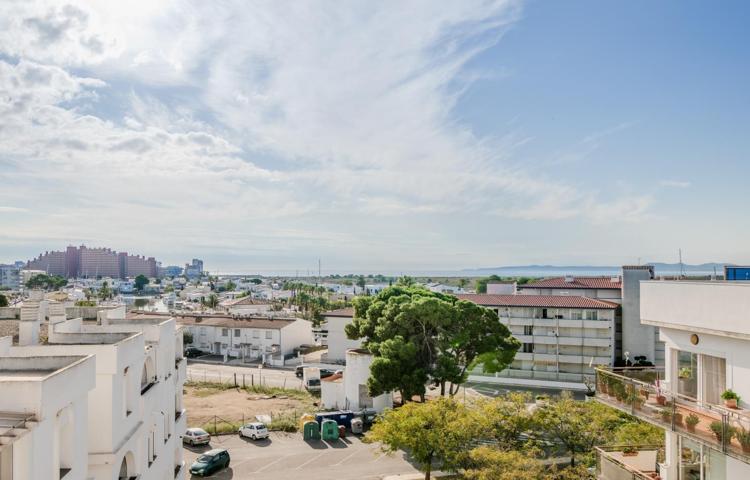 BLAU MARINA Ático dúplex con vistas, terraza y parking exterior comunitario photo 0