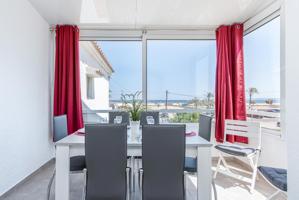 BAHIA Exclusivo apartamento reformado con vistas al mar y licencia turística photo 0