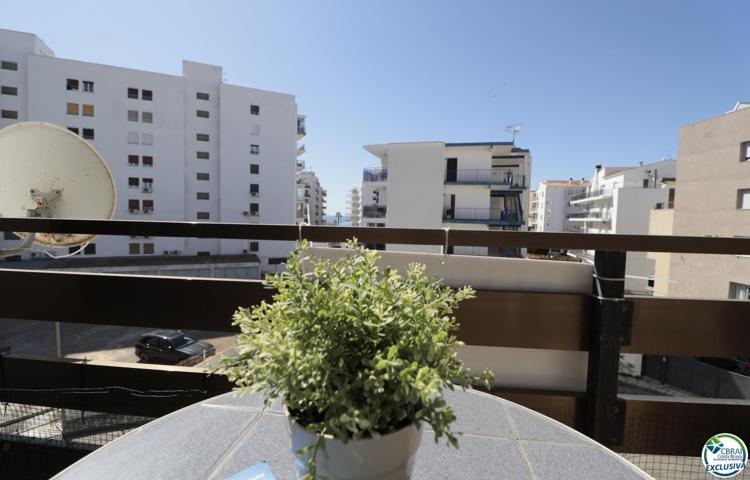 SANTA MARGARIDA Se vende apartamento a 500 metros del mar , parking privado. photo 0