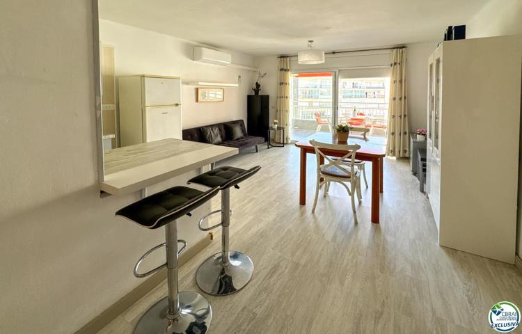 SANTA MARGARIDA Bonito apartamento reformado de un dormitorio a 350 metros de la playa con parking comunitario photo 0