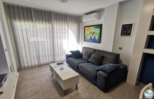 PORT DE LLANÇÀ Acogedor apartamento en venta a 100 metros de la playa photo 0