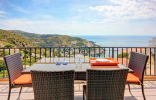 CANYELLES PETITES Apartamento con vistas espectaculares al mar con licencia turística photo 0
